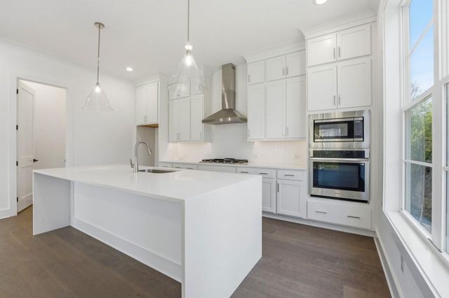 3050 Kara Court, Roswell, GA 30076