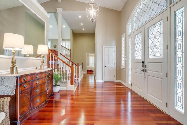 1268 Whispering Oaks Drive, Desoto, TX 75115