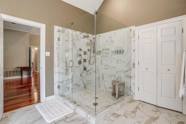 1268 Whispering Oaks Drive, Desoto, TX 75115