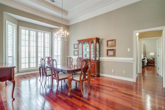 1268 Whispering Oaks Drive, Desoto, TX 75115