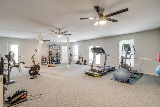 1268 Whispering Oaks Drive, Desoto, TX 75115