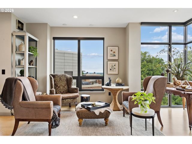 2351 Nw WESTOVER Rd 601, Portland, OR 97210