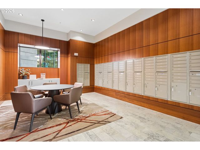 2351 Nw WESTOVER Rd 601, Portland, OR 97210
