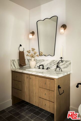 13114 Addison Street, Sherman Oaks, CA 91423