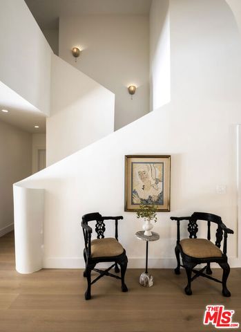 13114 Addison Street, Sherman Oaks, CA 91423