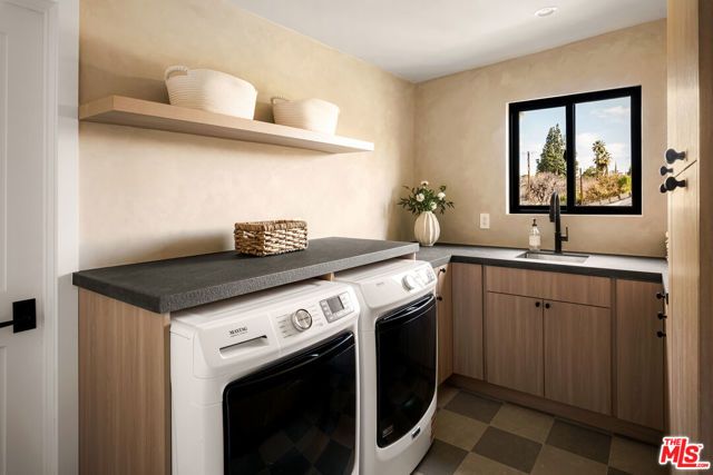 13114 Addison Street, Sherman Oaks, CA 91423