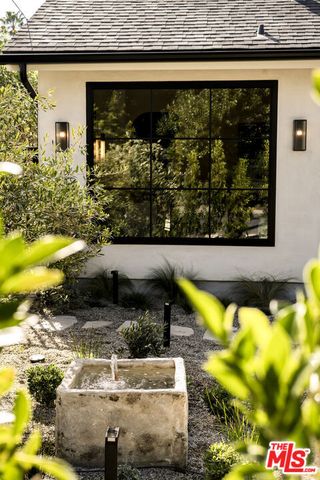 13114 Addison Street, Sherman Oaks, CA 91423