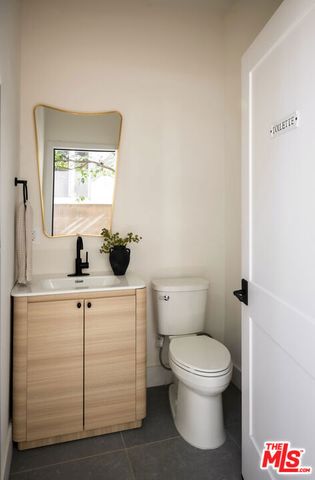 13114 Addison Street, Sherman Oaks, CA 91423