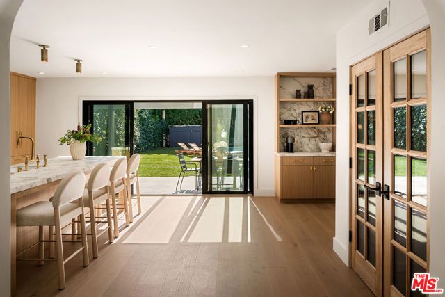 13114 Addison Street, Sherman Oaks, CA 91423