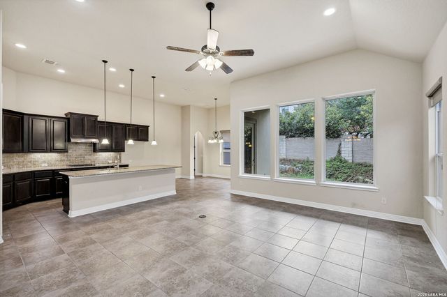 415 Tranquil Oak, San Antonio, TX 78260