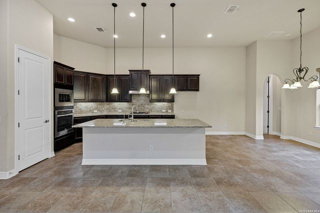 415 Tranquil Oak, San Antonio, TX 78260