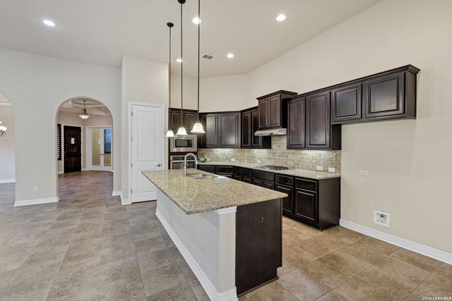 415 Tranquil Oak, San Antonio, TX 78260