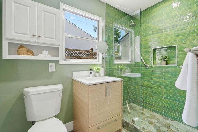 570 Kenwood Drive, Menlo Park, CA 94025