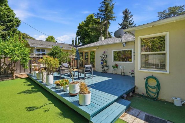 570 Kenwood Drive, Menlo Park, CA 94025