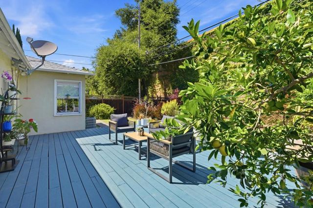 570 Kenwood Drive, Menlo Park, CA 94025