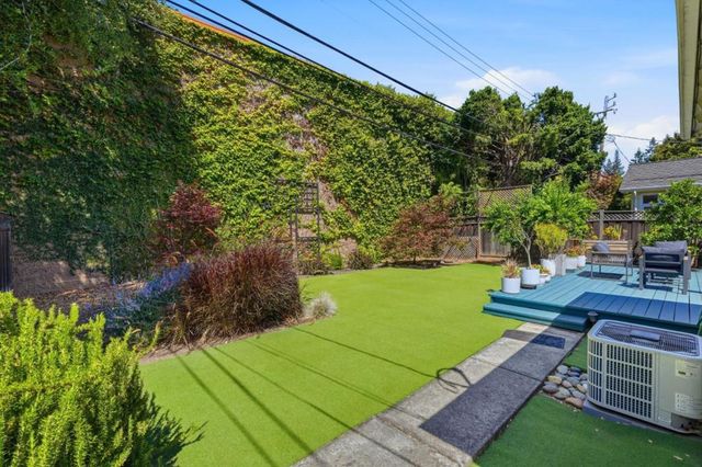 570 Kenwood Drive, Menlo Park, CA 94025