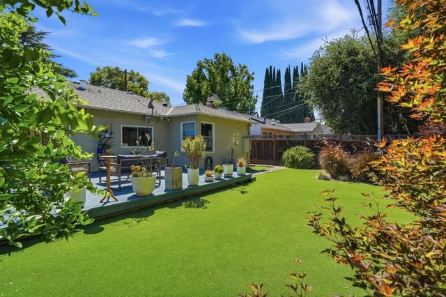 570 Kenwood Drive, Menlo Park, CA 94025