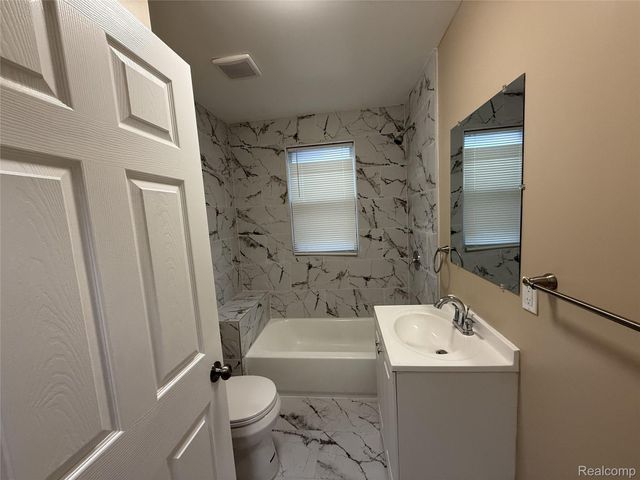 1431 W Euclid Street, Detroit, MI 48206