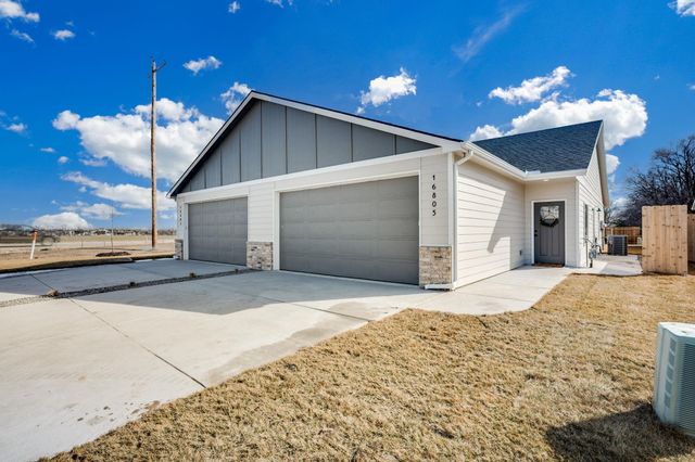 16811 W Kashmir St, Goddard, KS 67052