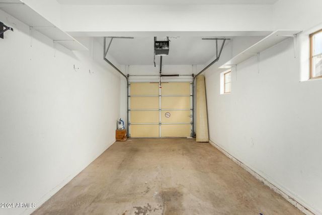 2801 N LITCHFIELD Road 18, Goodyear, AZ 85395