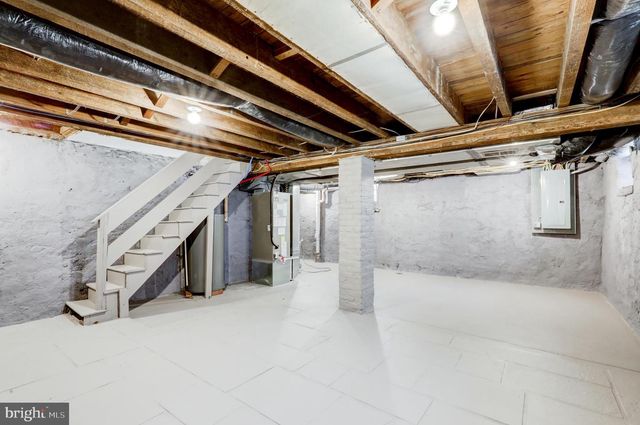 411 LYNBROOKE RD, Springfield, PA 19064