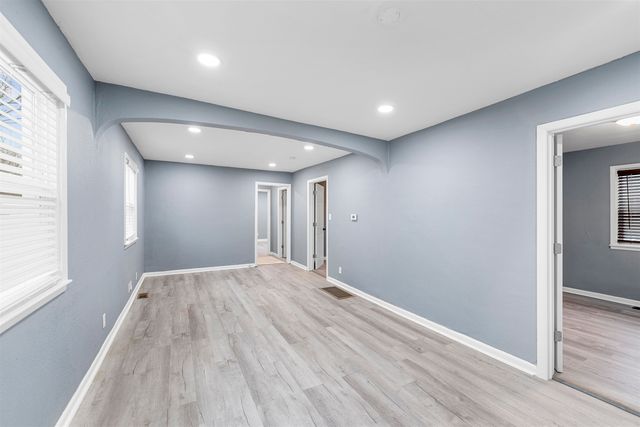 720 Sherman St, Salina, KS 67401