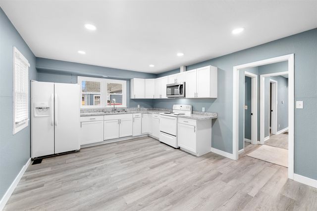 720 Sherman St, Salina, KS 67401