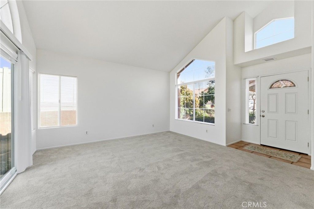 Image 5 of property listing at 35124 Willow Springs Drive, Yucaipa, CA 92399