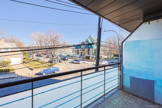 3132 Union Street 2C, Flushing, NY 11354
