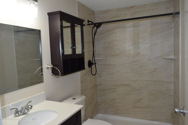 1756 Jacobin Street NW, Palm Bay, FL 32907