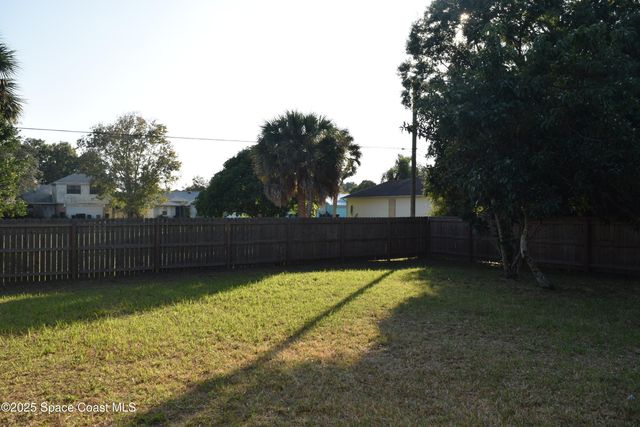 1756 Jacobin Street NW, Palm Bay, FL 32907