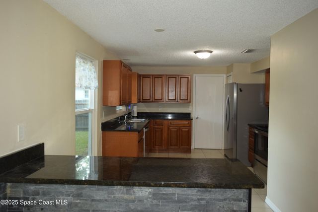 1756 Jacobin Street NW, Palm Bay, FL 32907