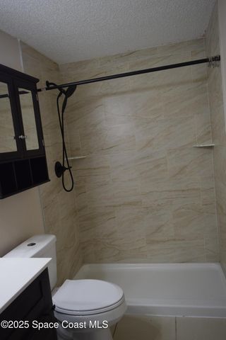 1756 Jacobin Street NW, Palm Bay, FL 32907