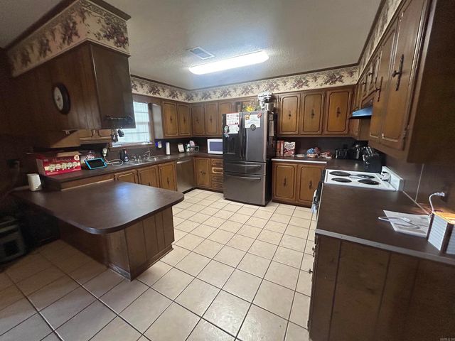 31 Indian Trail, Searcy, AR 72143
