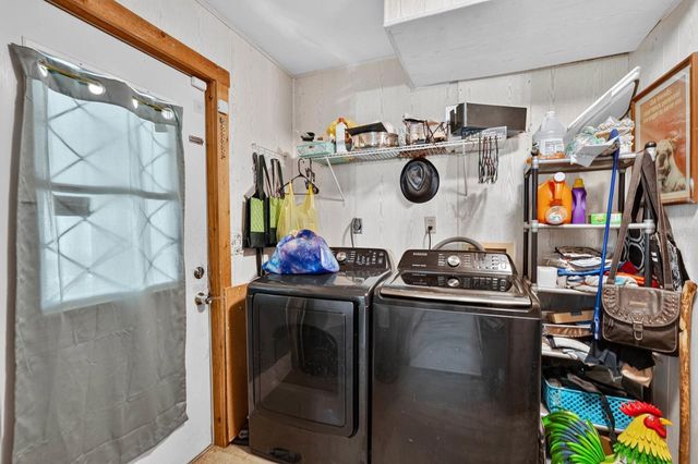 110 W PALM AVENUE, Crescent City, FL 32112