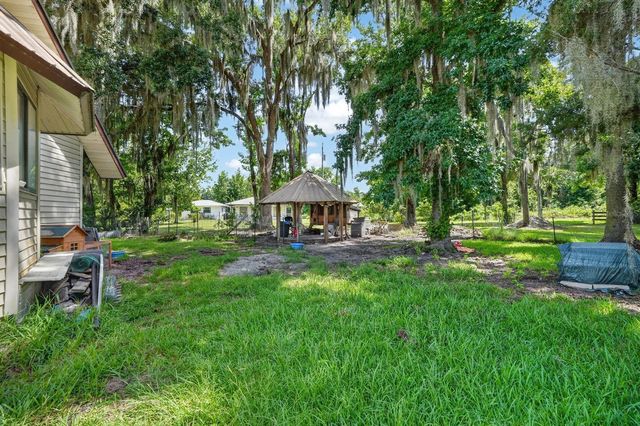 110 W PALM AVENUE, Crescent City, FL 32112