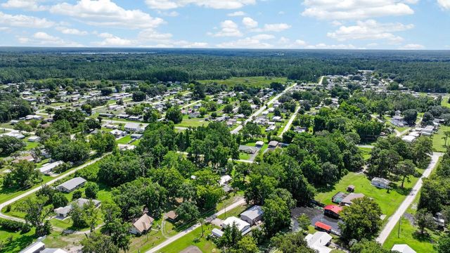 110 W PALM AVENUE, Crescent City, FL 32112