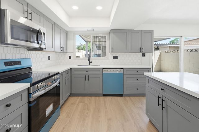 4356 W OCOTILLO Road, Glendale, AZ 85301