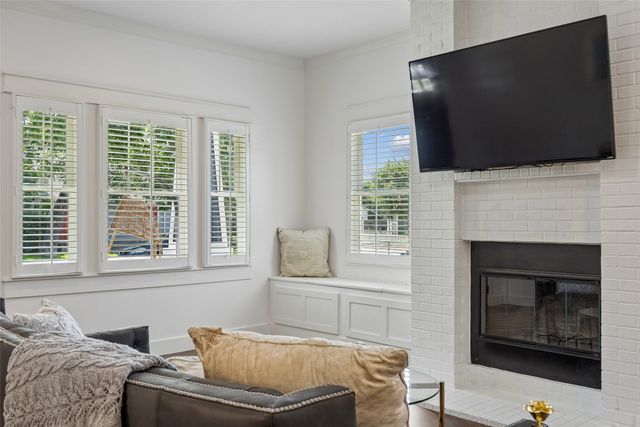 1820 Washington Avenue, Fort Worth, TX 76110