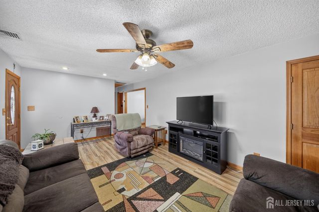 73 Ash Street, Carteret, NJ 07008