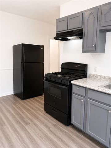 3232 Mcclure Ave, Marshall Shadeland, PA 15212