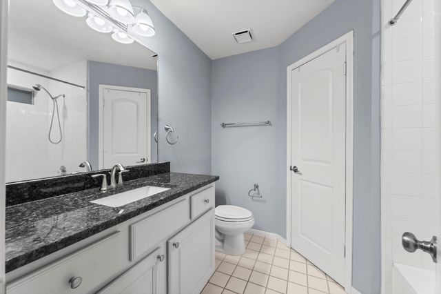 17 E Willowwood Court, The Woodlands, TX 77381