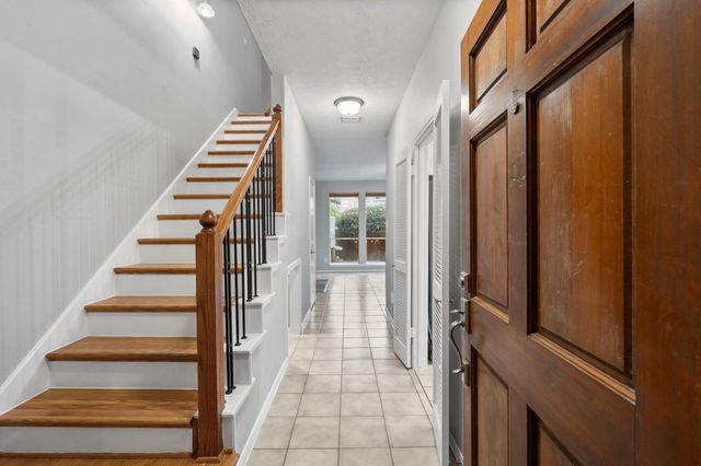 17 E Willowwood Court, The Woodlands, TX 77381