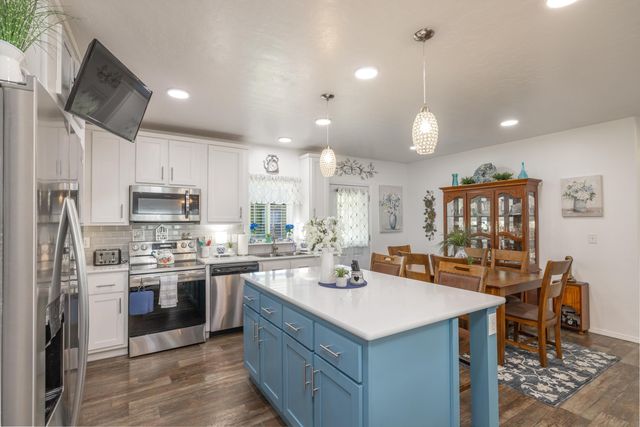 10507 N JACQUELINE Ln, Nine Mile Falls, WA 99026