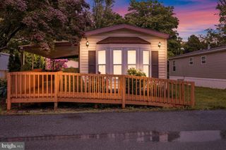 135 MADGE DR, Lancaster, PA 17603