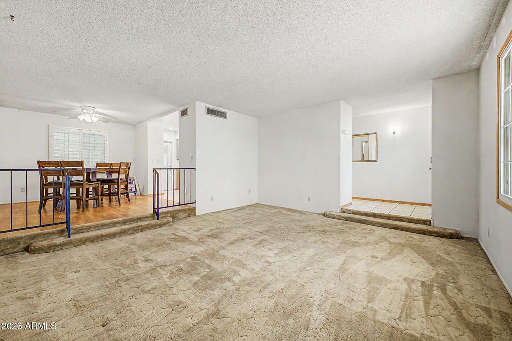 3944 W MONTEBELLO Avenue, Phoenix, AZ 85019 — photo 5