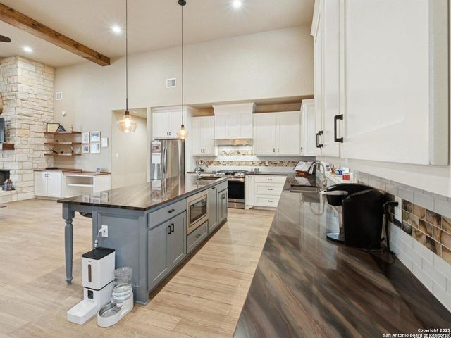 256 Park Road, Bandera, TX 78003