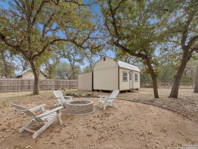 256 Park Road, Bandera, TX 78003