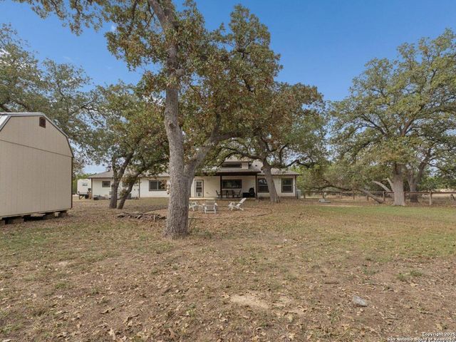 256 Park Road, Bandera, TX 78003