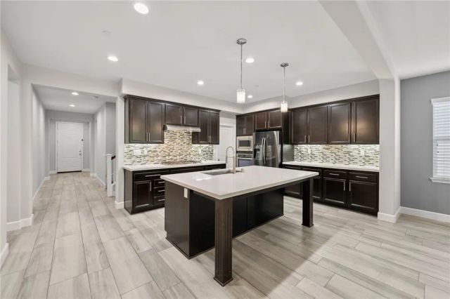 34421 Champoux Court, Temecula, CA 92592